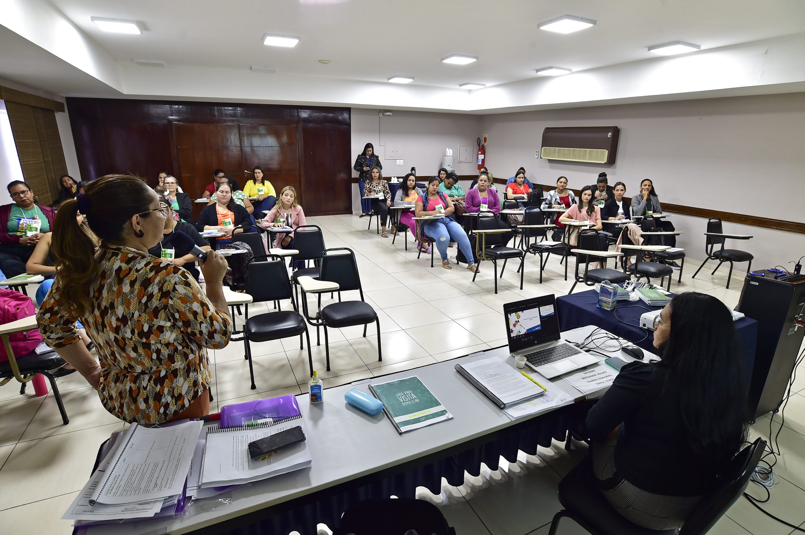 Setasc promove capacitação do Programa Criança Feliz para profissionais de 14 municípios de MT