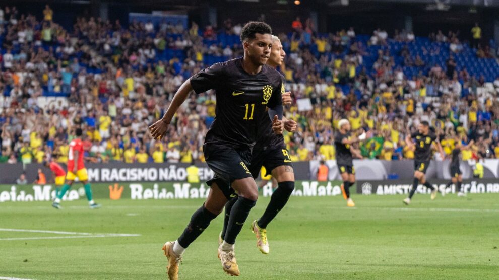 Brasil goleia Guiné e vence a 1ª após a Copa do Mundo