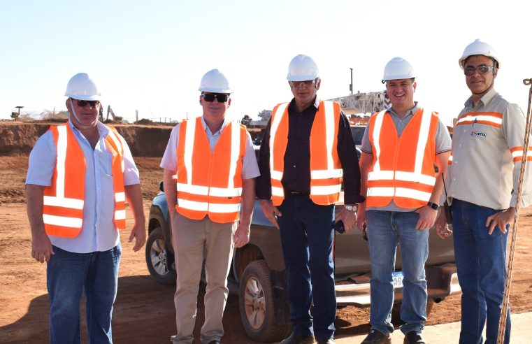 Prefeito de Novo Mundo – MT, Antônio Maffini, visitou um novo empreendimento no município: as futuras instalações da unidade de recebimento e armazenagem de grãos da VERDE AGRÍCOLA.