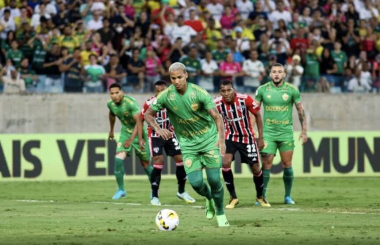 Cuiabá abre venda dos ingressos para duelo com São Paulo; preço de até R$ 200 para visitantes