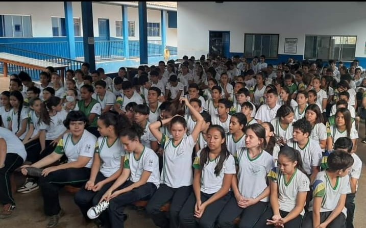 SMECD Guarantã do Norte realizará o Dia D, nas Escolas   Municipais e Cmeis para entrega de boletins e relatórios aos pais ou responsáveis.