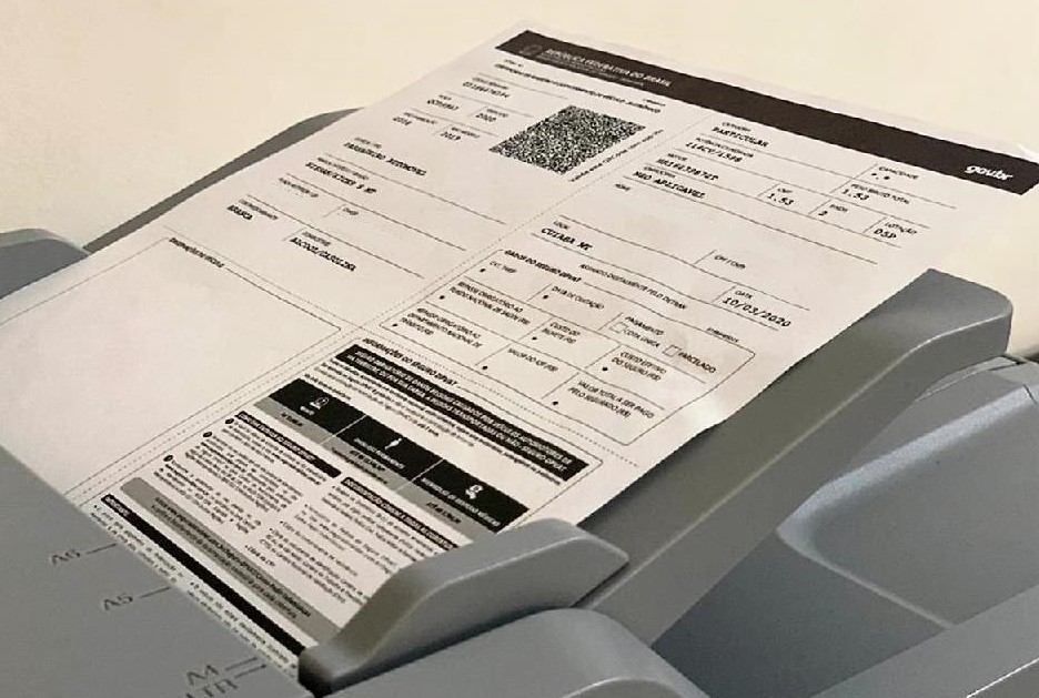 Licenciamento impresso em papel comum - Foto por: Assessoria/Detran-MT