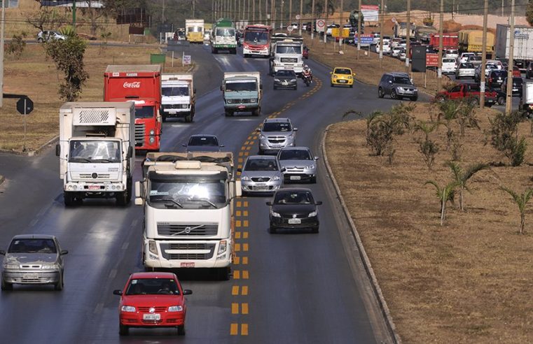 Placas de veículos voltarão a informar cidade e estado, prevê projeto  Fonte: Agência Senado