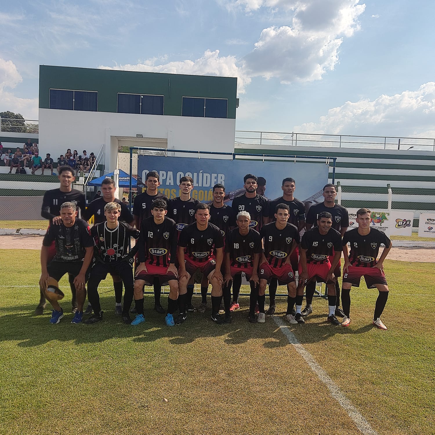 ABERTURA DA COPA FRUTOS DE GOIÁS MARCA REVITALIZAÇÃO DO ESTÁDIO MUNICIPAL