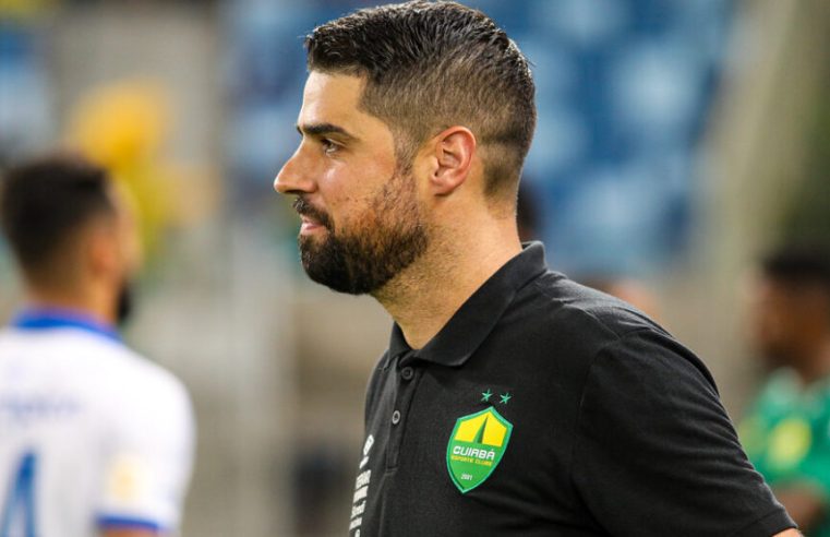 Técnico do Cuiabá é eleito melhor treinador do Brasileirão no mês de julho