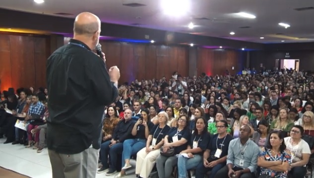 Estado reúne 1.200 coordenadores pedagógicos para debater avanços no ensino público de MT