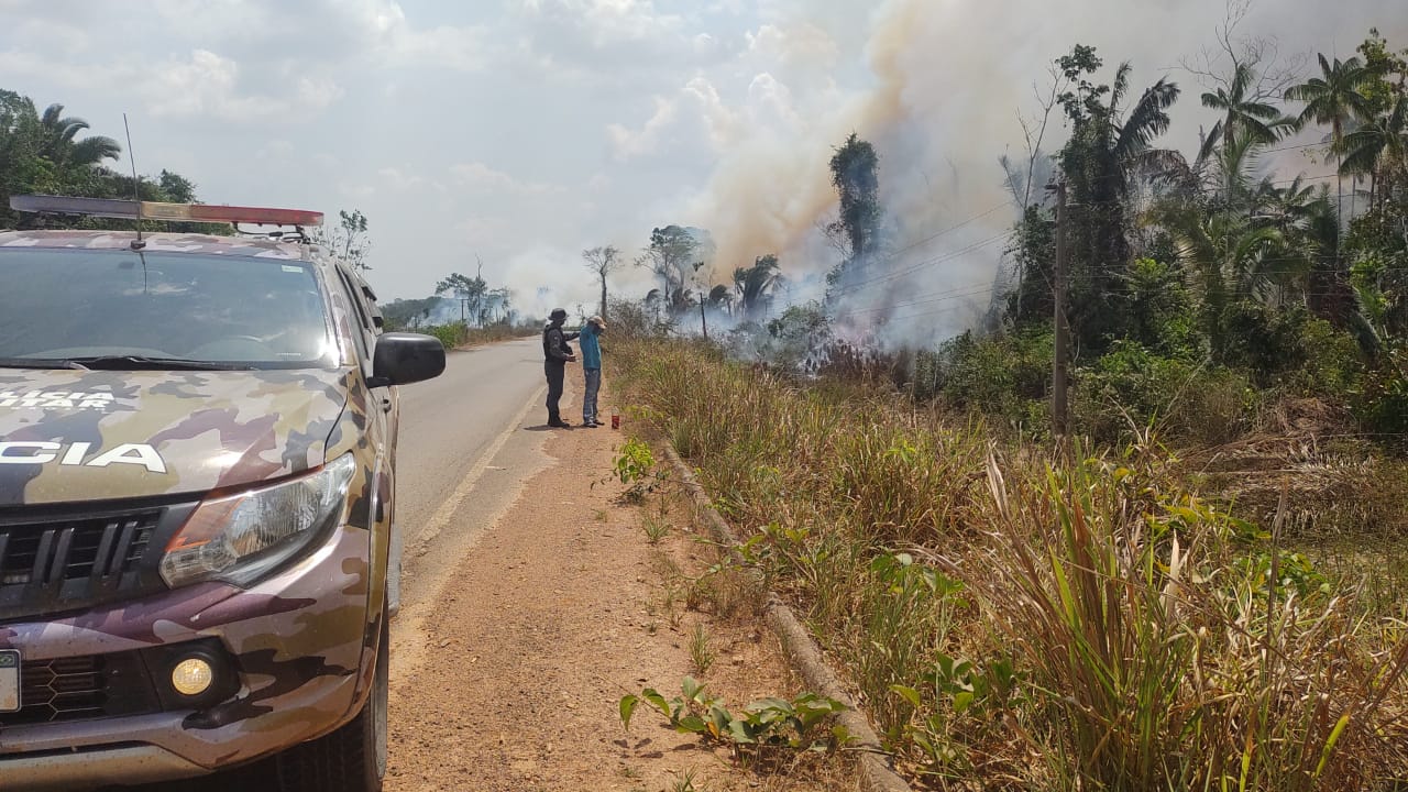 Nova Bandeirantes: homem é detido com galão de combustível ateando fogo em mata