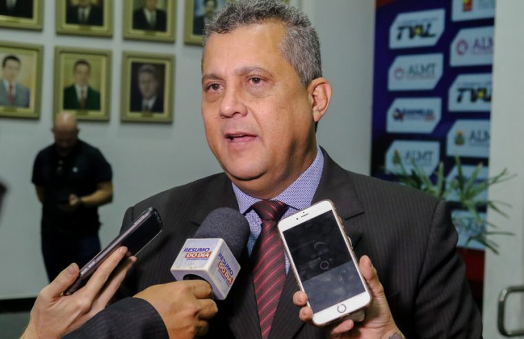 Botelho exonera ex-deputado acusado de agredir esposa em MT