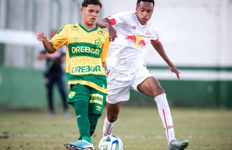 Cuiabá retoma treinos e encara Bragantino no Brasileirão