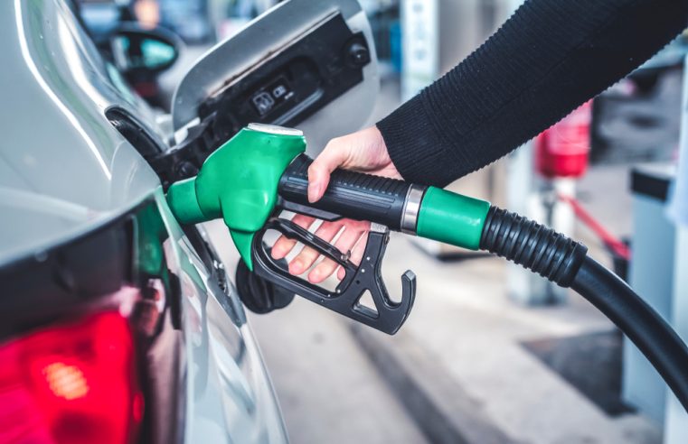Informativo CNM: aumento do preço da gasolina puxa a inflação em julho