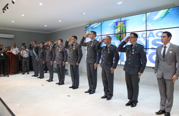 Autoridades militares e civis são agraciadas com as condecorações “Homens do Mato” da Polícia Militar