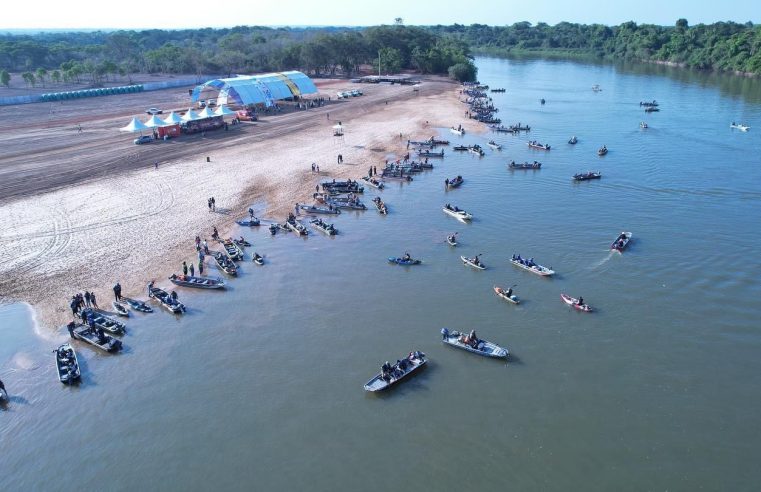 Torneio de Pesca tem participação de mais de 400 competidores entre barcos e caiaques com R$100 mil em prêmios