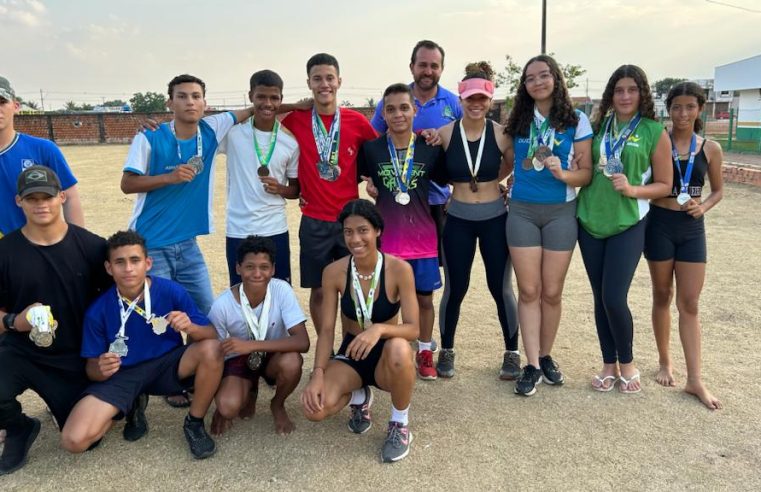 Alunos de escolinhas do município conquistam medalhas em campeonato estadual de atletismo