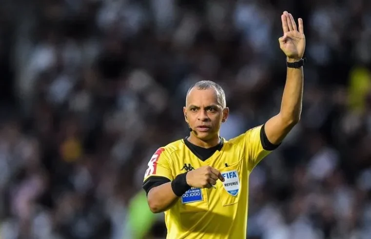 CBF afasta equipe de arbitragem após pênalti não marcado em Corinthians x Grêmio