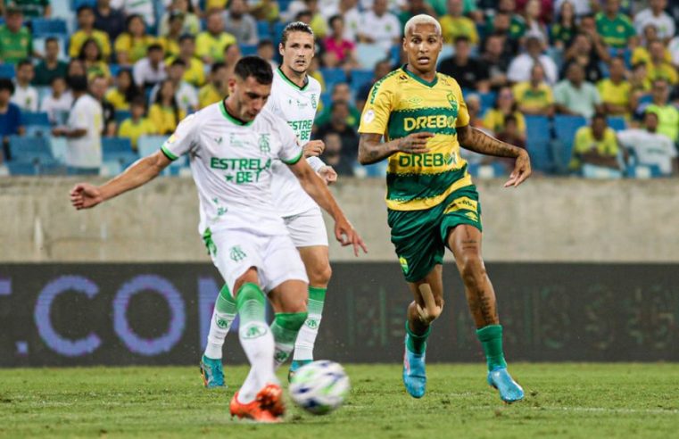 Cuiabá toma dois gols, mas busca empate contra o América-MG