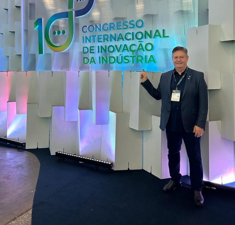 Secretário Celso Banazeski participa do 10º Congresso Internacional de Inovação da Indústria