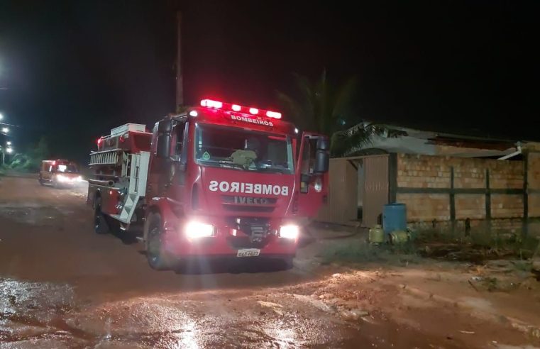 Guarantã do Norte: casa pega fogo no bairro parque do Lago na madrugada de quinta-feira.