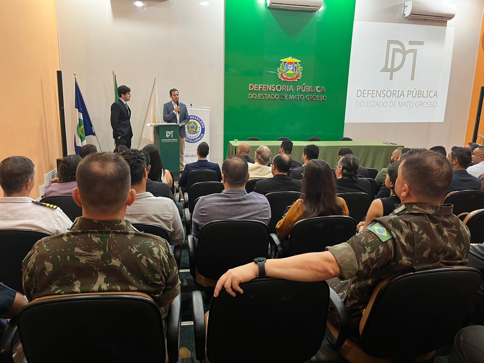 Servidores estaduais debatem decisões estratégicas de inteligência para situações de ameaças terroristas