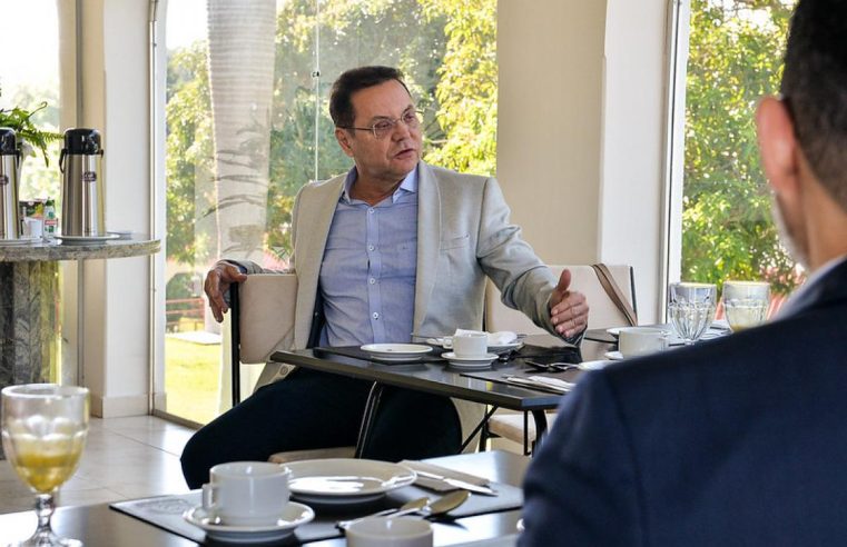 Botelho critica governo por usar emendas para negociar votos
