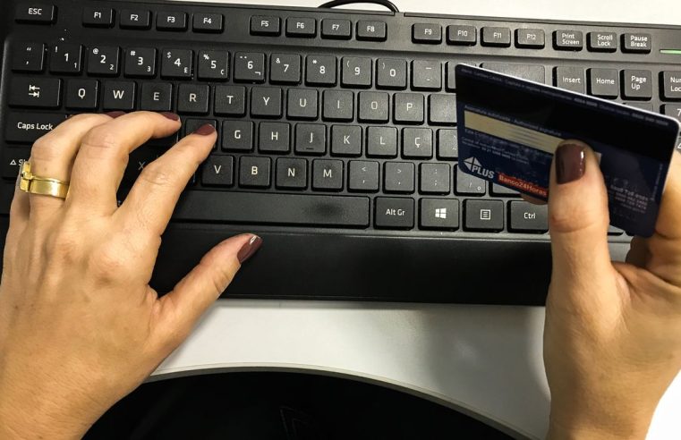 Câmara aprova limite para juros no cartão de crédito e Desenrola