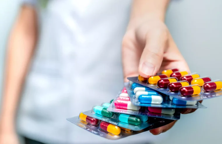Medicamentos controlados poderão continuar a ser entregues de forma remota