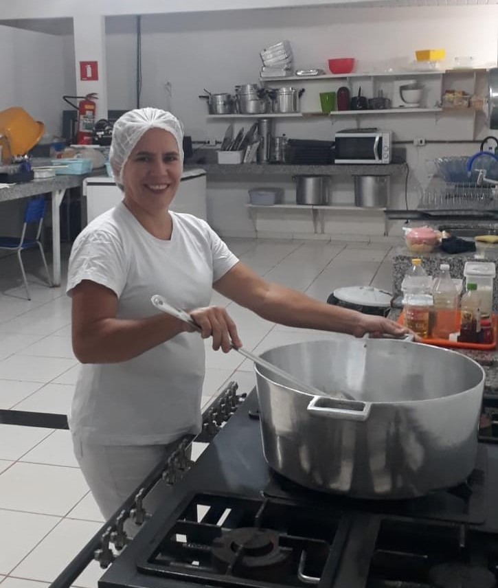 Merendeira da Escola Albert Einstein de Guarantã do Norte, se classifica para a próxima fase do SuperChef da Educação de Mato Grosso.