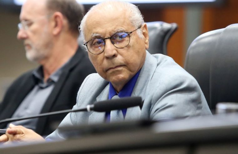 Júlio rebate Janaina e nega fila para Mesa Diretora: “Não é justo”