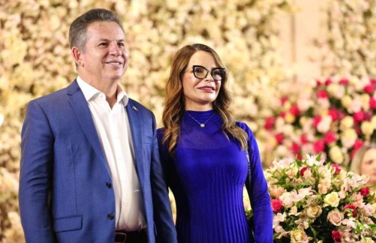 Emocionados, primeira-dama e governador casam 200 casais em MT