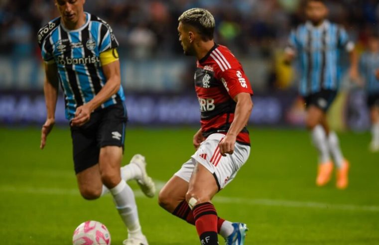 Flamengo toma virada do Grêmio, e Palmeiras assume o terceiro lugar do Brasileiro