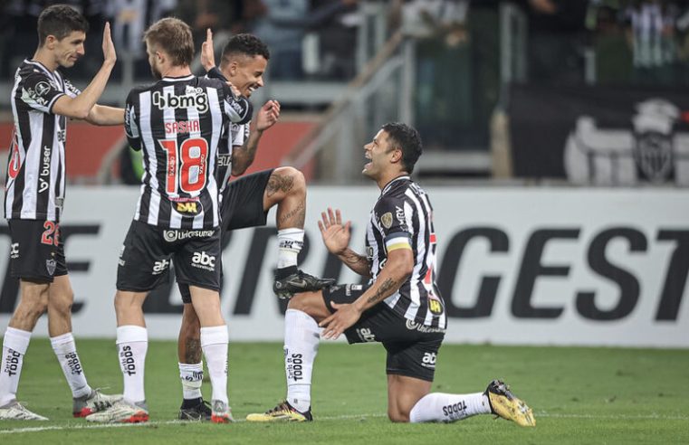 Atlético-MG vence e impede Bragantino de reduzir vantagem do Botafogo na ponta do Brasileiro