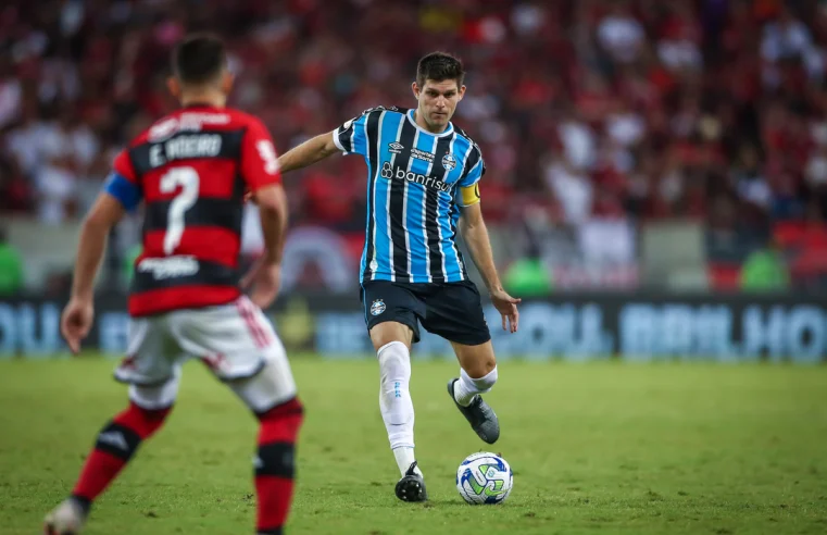 Em momentos opostos, Flamengo e Grêmio jogam em Porto Alegre