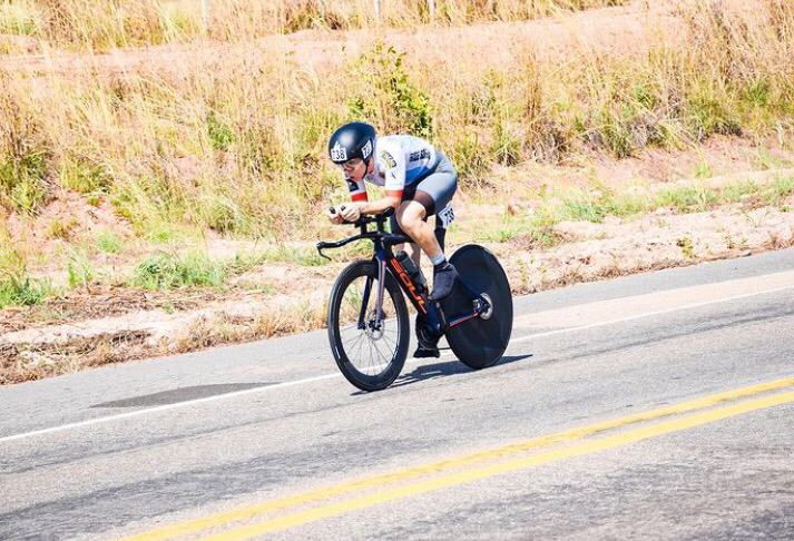 Sorriso sedia no domingo última etapa do campeonato regional de ciclismo de estrada