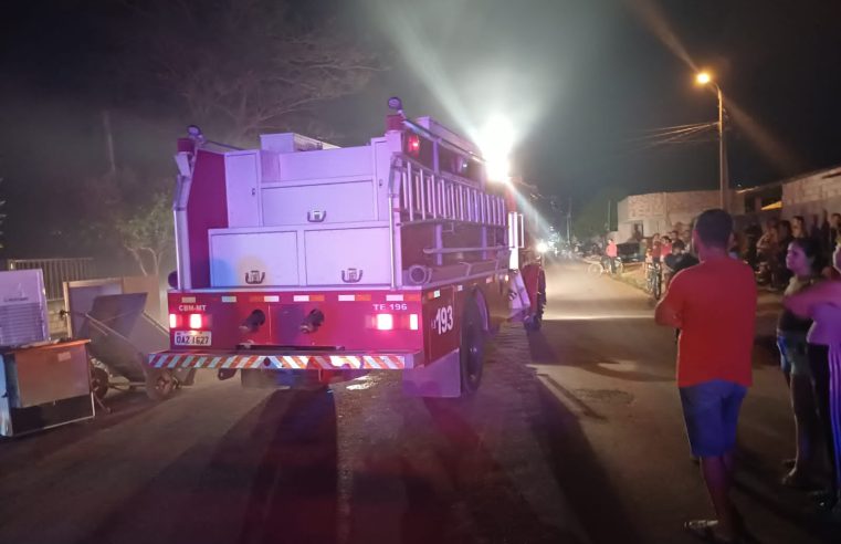 Corpo de Bombeiros Militar de Guarantã do Norte atende ocorrência de incêndio a residência em Matupá