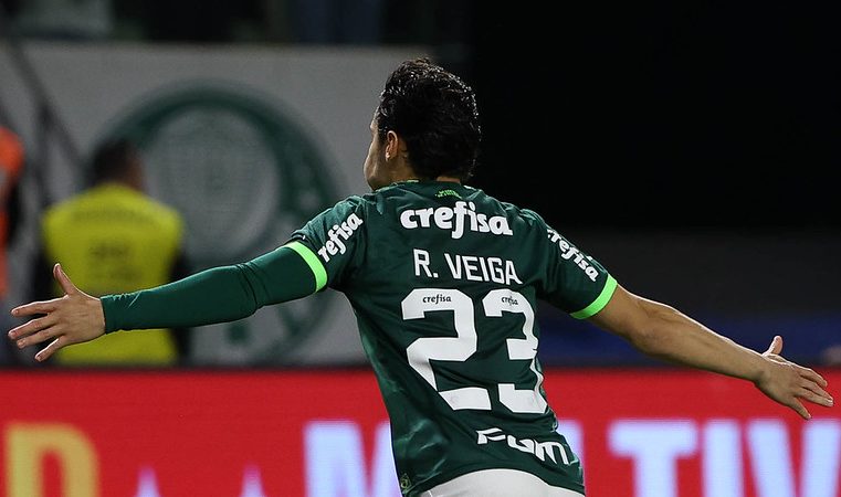 Palmeiras arranca virada heróica e reduz vantagem do Botafogo para 3 pontos no Brasileiro