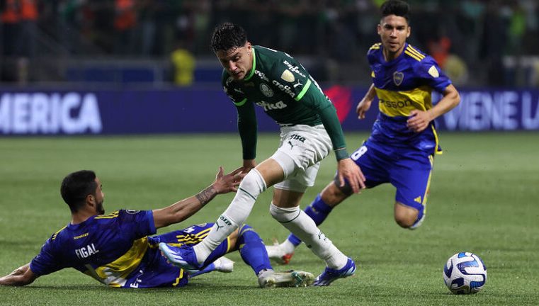 Boca Juniors comunica compra de atacante do Palmeiras