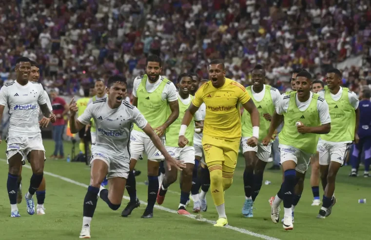 Cruzeiro vence Fortaleza e deixa zona de rebaixamento
