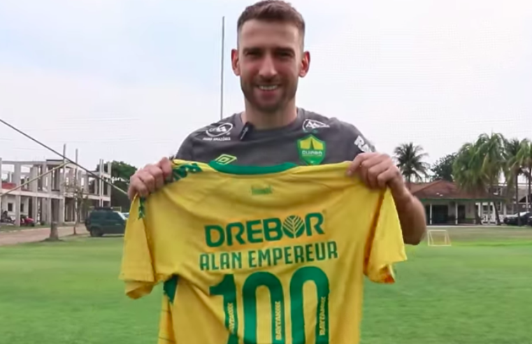 Zagueiro é homenageado por atingir marca de 100 jogos com a camisa do Cuiabá