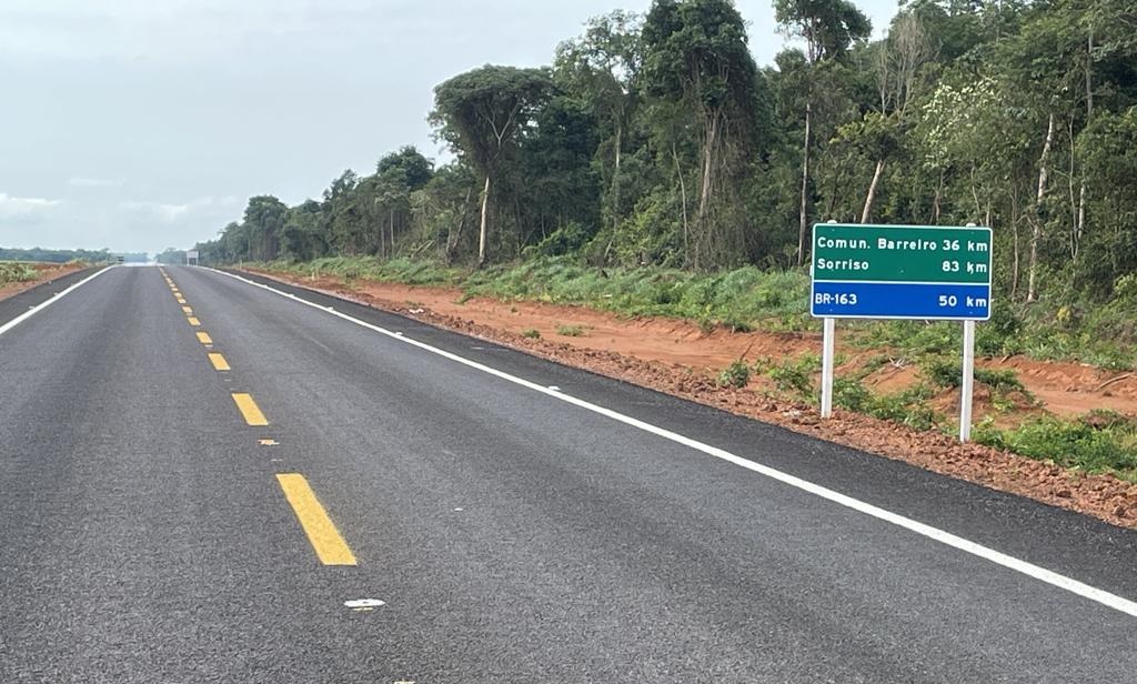 Governo de MT finaliza 57 km de asfalto na região Norte; obra facilita o escoamento da produção de grãos