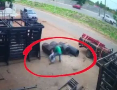 Câmera de monitoramento registra momento tenso: homem é esfaqueado durante briga em MT