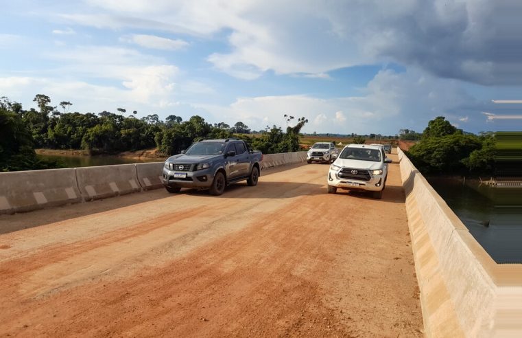 Nova ponte construída pelo Governo sobre o Rio dos Peixes é liberada para o trânsito