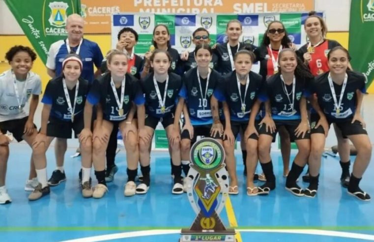 Equipes masculina e feminina de Sorriso vencem torneio de futsal e garantem vaga para Taça Brasil