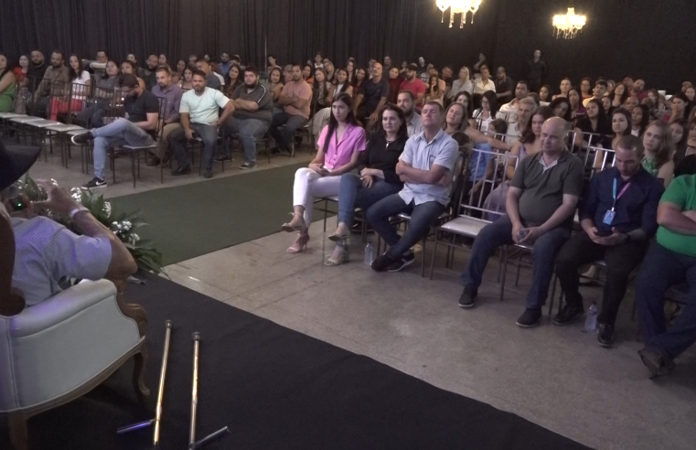 Com o tema transformando desafios em conquistas mundiais Fernando Rufino o Cowboy de Aço ministrou palestra em Guarantã do Norte