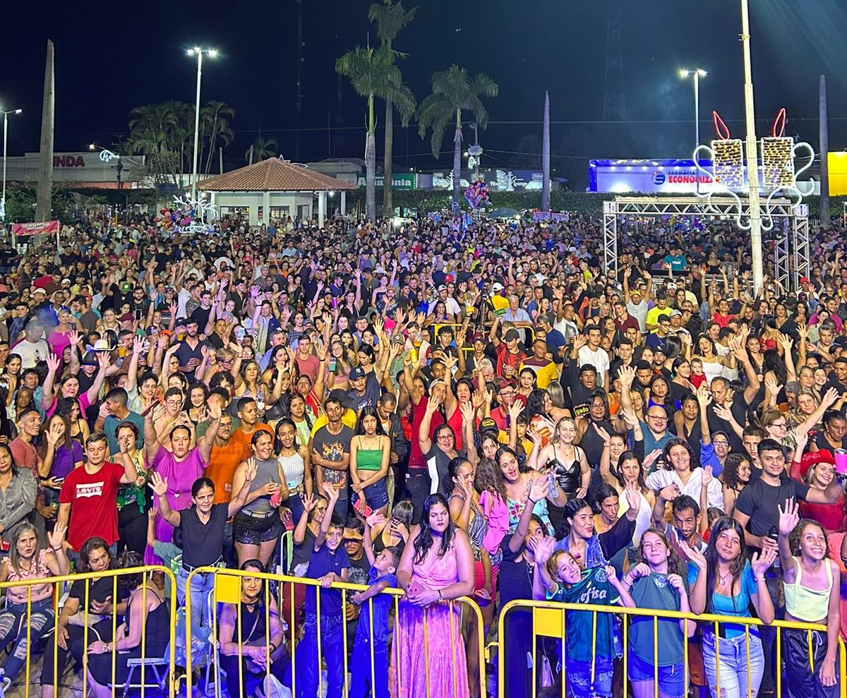 SHOW de Fernando e Sorocaba Atrai Milhares de Pessoas na Praça da Cultura em Guarantã do Norte