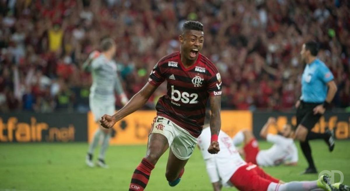 Bruno Henrique acerta renovação de contrato com o Flamengo por mais três temporadas