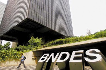 BNDES barra crédito rural a produtores com embargo por desmatamento