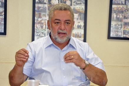 Justiça manda Percival devolver R$ 823 mil aos cofres públicos