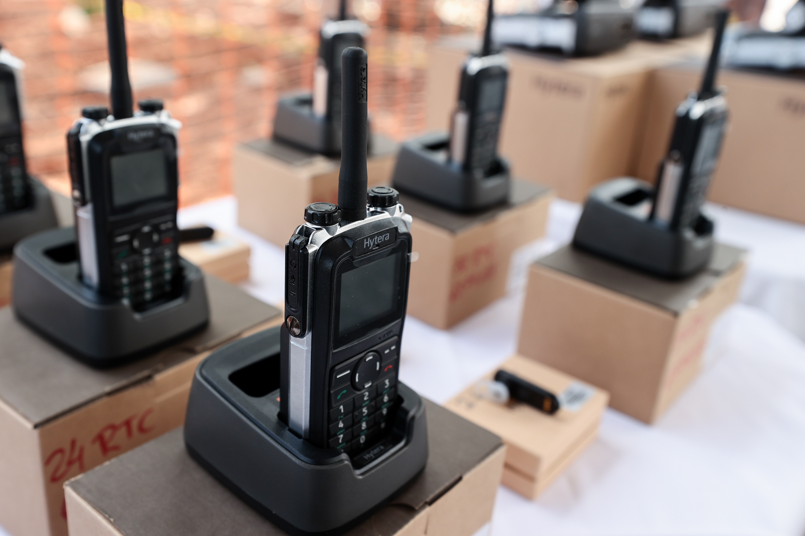 Sesp entrega novos rádios digitais ao Corpo de Bombeiros para comunicação eficiente entre forças de segurança