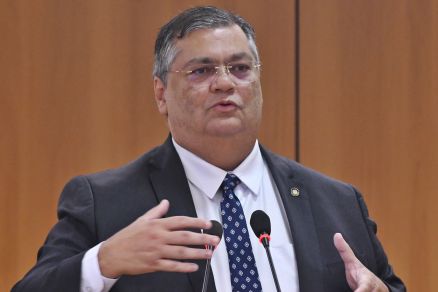 Núcleo bolsonarista marca ato para pressionar Senado contra Dino no STF