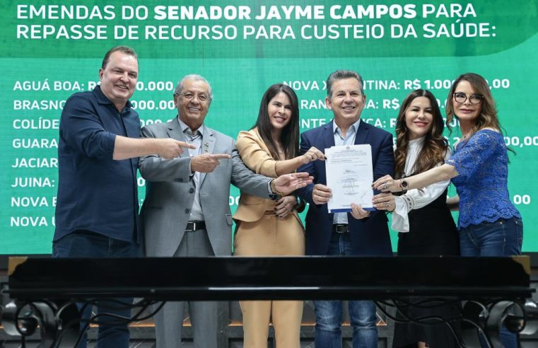 Governo assina convênios para construção de escolas e feiras; parceria com senador garante recursos para saúde