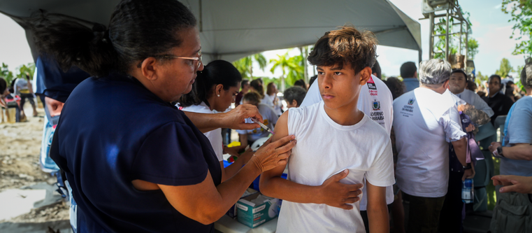 Entenda os critérios para a distribuição das primeiras doses da vacina contra a dengue